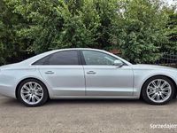 używany Audi A8 V8 D4 Ogrzewanie postojowe TV monitory Night Vision hak 4x4