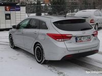 Używany Hyundai i40 135 KM (99 kW) 2012 Srebrny Kombi