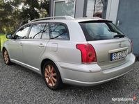 używany Toyota Avensis 