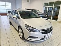 Używany Opel Astra Enjoy 105 KM (77 kW) 2017 Srebrny