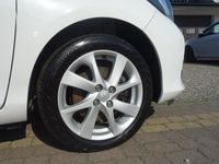 używany Toyota Yaris Hybrid 1.5dm 75KM 2013r. 220 100km