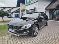 używany Volvo S60 2dm 245KM 2018r. 117 603km