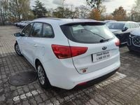 Używany Kia Ceed 99 KM (72 kW) 2018 Biały Hatchback