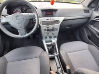 używany Opel Astra 1.6 LPG 2011r