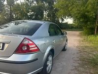 Używany Ford Mondeo 2006 Srebrny Sedan/Limuzyna