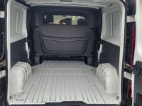 używany Renault Trafic dCi 120 L2H1 Komfort 6- osobowy, brygadówka wersja long