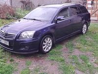 Używany Toyota Avensis T2 126 KM (92 kW) 2007 Granatowy Kombi