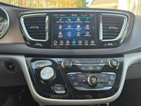 Używany Chrysler Pacifica 2018 Szary SUV