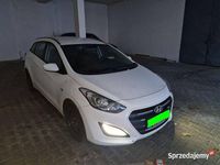używany Hyundai i30 combi 7.2015- 1.6benzyna - 88kw - 105000km - lekko uszkodzony