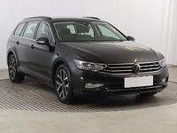 Używany VW Passat 150 KM (110 kW) 2023 Czarny Kombi