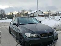 Używany BMW 330 231 KM (169 kW) 2006