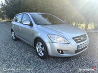 Używany Kia Ceed 2008 Srebrny Hatchback