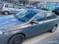 Używany Lada Vesta 110 KM (80 kW) 2018 Szary Sedan/Limuzyna