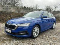 Używany Skoda Octavia 110 KM (80 kW) 2022 Niebieski Kombi
