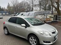 Używany Toyota Auris 2009 Srebrny Hatchback