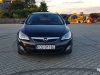 Używany Opel Astra Cosmo 2010 Czarny Hatchback