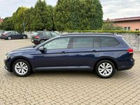 Używany VW Passat 120 KM (88 kW) 2016 Niebieski (metalik) Kombi