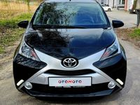 Używany Toyota Aygo 69 KM (50 kW) 2016 Czarny (metalik) Hatchback