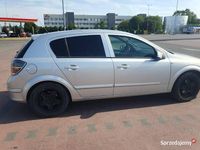 Używany Opel Astra 2009 Srebrny Sedan/Limuzyna