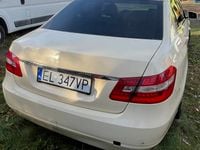 Używany Mercedes E220 Avantgarde 2009 Beżowy Sedan/Limuzyna