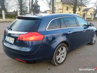 używany Opel Insignia bogate wyposażenie