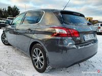 używany Peugeot 308 1.2dm 131KM 2017r. 63 000km