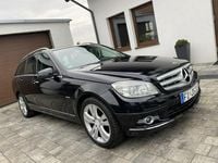 Używany Mercedes C200 185 KM (136 kW) 2009 Czarny Kombi