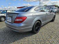 używany Mercedes C180 1.8dm 156KM 2011r. 155 900km