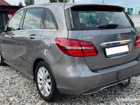 używany Mercedes B180 1.5dm 109KM 2015r. 217 000km