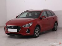 Używany Hyundai i30 120 KM (88 kW) 2017 Czerwony Kombi