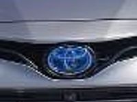 Używany Toyota Camry Executive 178 KM (130 kW) 2022 Szary Sedan/Limuzyna