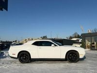 Używany Dodge Challenger 306 KM (225 kW) 2021 Biały Coupe