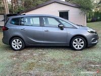 Używany Opel Zafira 2017 Szary Minivan