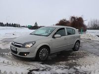 Używany Opel Astra 120 KM (88 kW) 2005 Złoty Hatchback