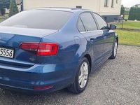 Używany VW Jetta 125 KM (91 kW) 2017 Niebieski Sedan/Limuzyna