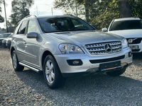 Używany Mercedes ML500 306 KM (225 kW) 2005 Srebrny SUV