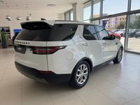 Używany Land Rover Discovery 5 241 KM (177 kW) 2018 Biały (metalik) SUV