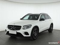 Używany Mercedes GLC250 211 KM (155 kW) 2018 Biały SUV