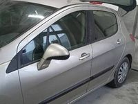 używany Peugeot 308 w całości kub na czesci karoseria