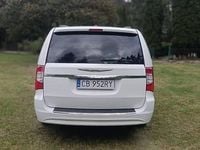 Używany Chrysler Town & Country 2014 Biały Minivan