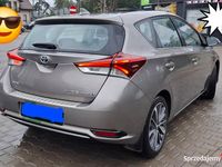 używany Toyota Auris Hybrid 