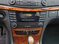 używany Mercedes E200 1.8dm 163KM 2003r. 208 794km