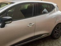 Używany Renault Clio IV 90 KM (66 kW) 2015 Srebrny Sedan/Limuzyna