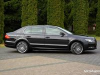 Używany Skoda Superb LAURIN & KLEMENT 170 KM (125 kW) 2014 Czarny Sedan/Limuzyna