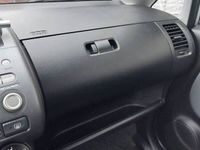 Używany Honda Jazz 2004 Srebrny Hatchback