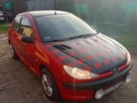 używany Peugeot 206 1.1 czerwona strzała