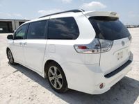 używany Toyota Sienna 3.5dm 296KM 2018r. 65 000km