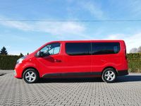 Używany Renault Trafic 125 KM (91 kW) 2018 Czerwony Minivan