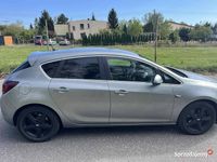 Używany Opel Astra Cosmo 160 KM (117 kW) 2010