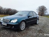 używany Mercedes C200 kompresor tylko 53 tys km kolekcjonerski stan